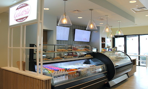Inside the Vaniglia E Cioccolato Gelateria in Deerfield